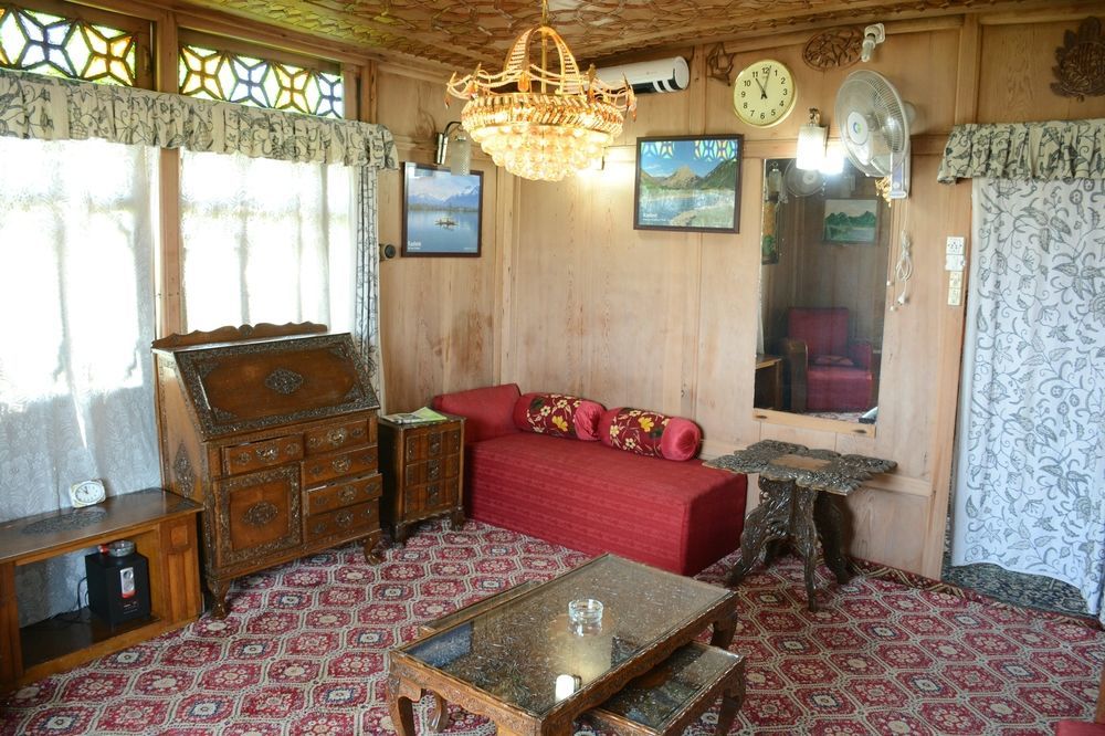Houseboat Zaindari Palace Srinagar  Exterior photo