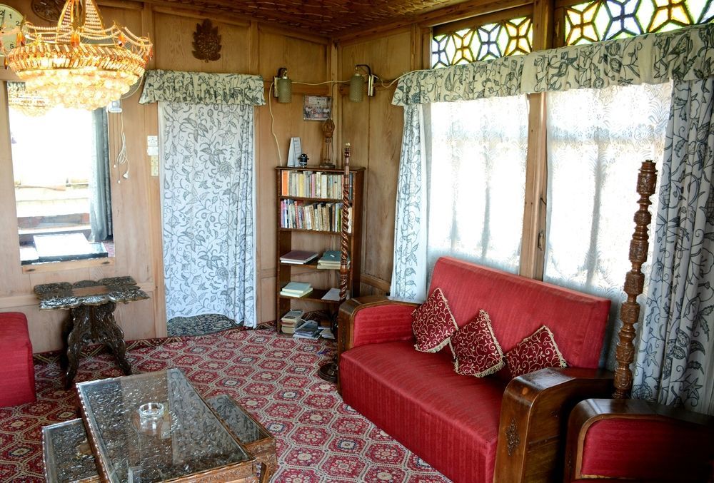 Houseboat Zaindari Palace Srinagar  Exterior photo
