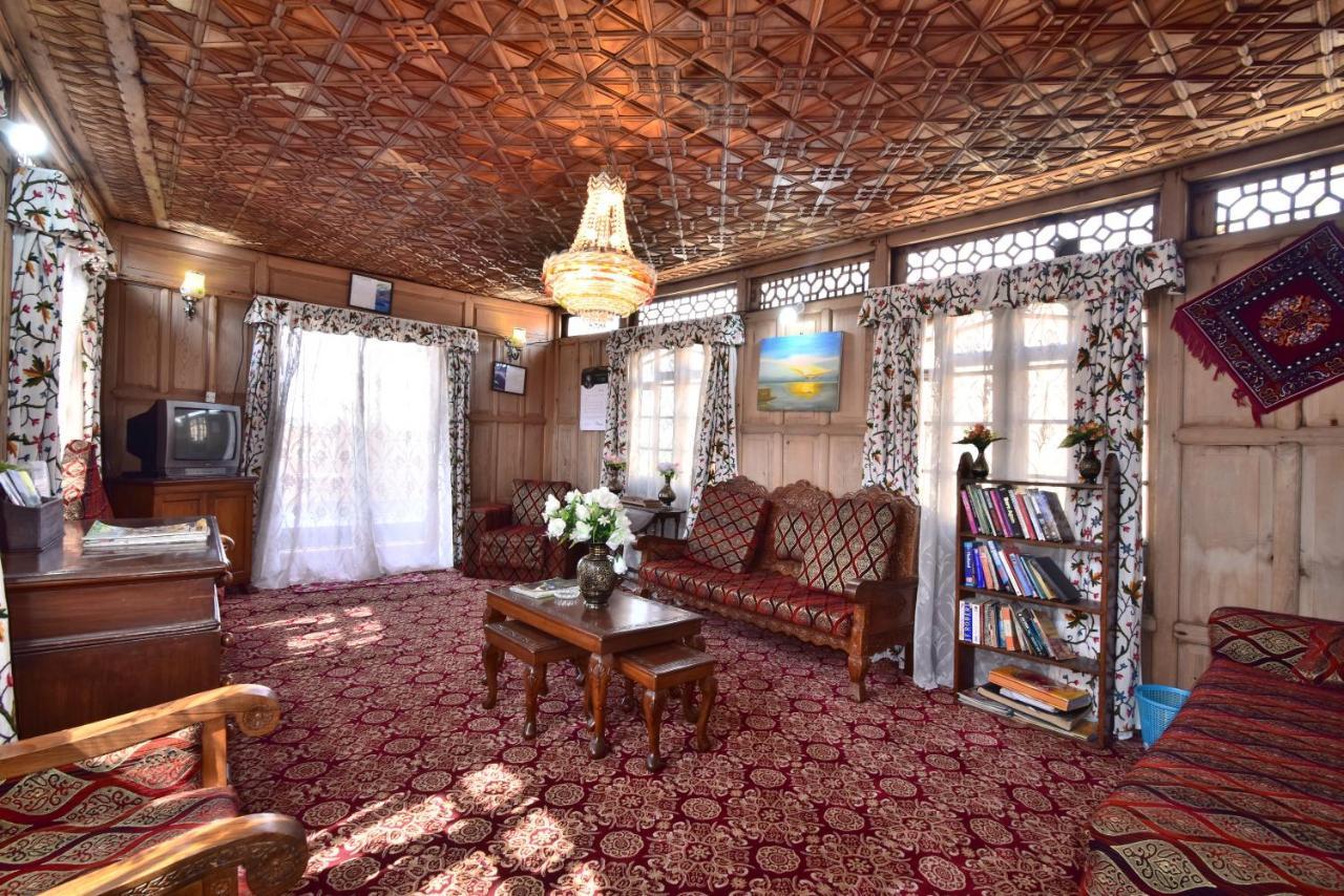 Houseboat Zaindari Palace Srinagar  Exterior photo